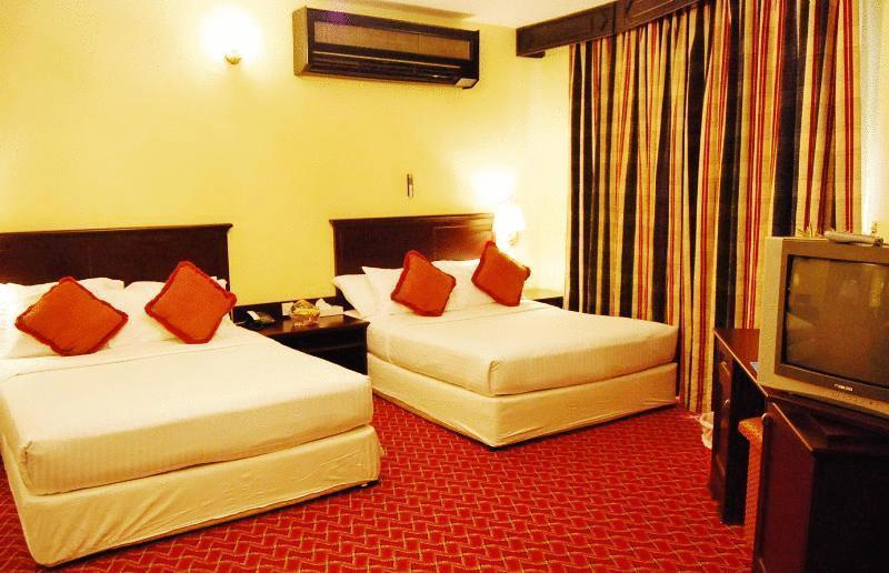 Hotel Abjad Crown Dubai